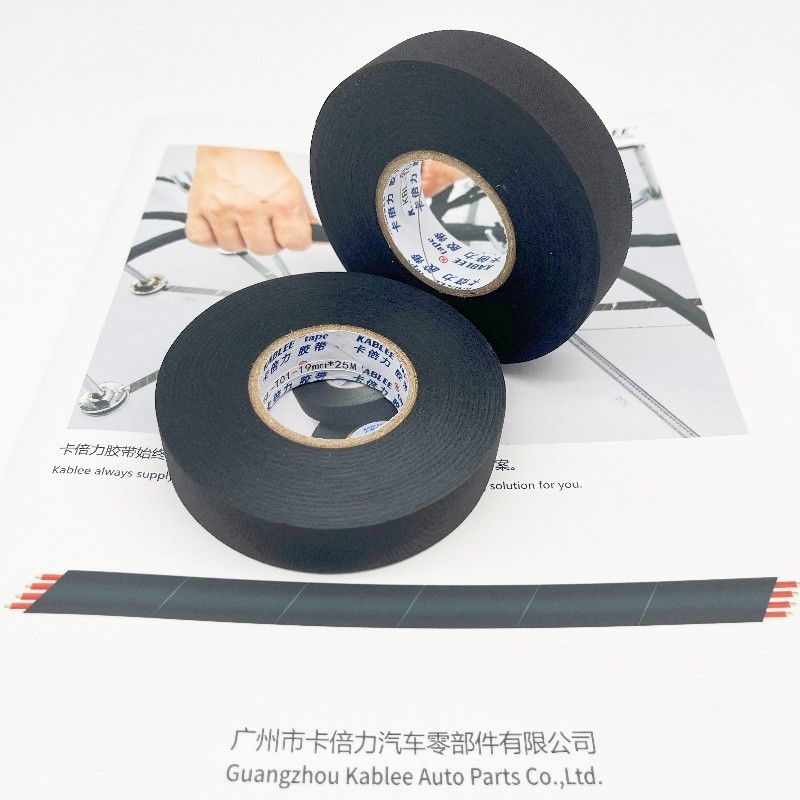 T01 Ruban adhésif à l'aide d'un harnais de fil en tissu en PET de couleur noire pour une protection contre les fils adhésifs et faciles