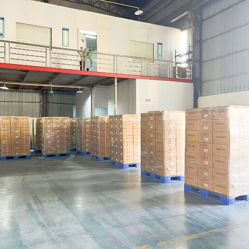 Ruban adhésif de câble automobile Ruban adhésif en tissu PVC fournissant une protection flexible pour les harnais de câbles dans les systèmes électriques de voiture